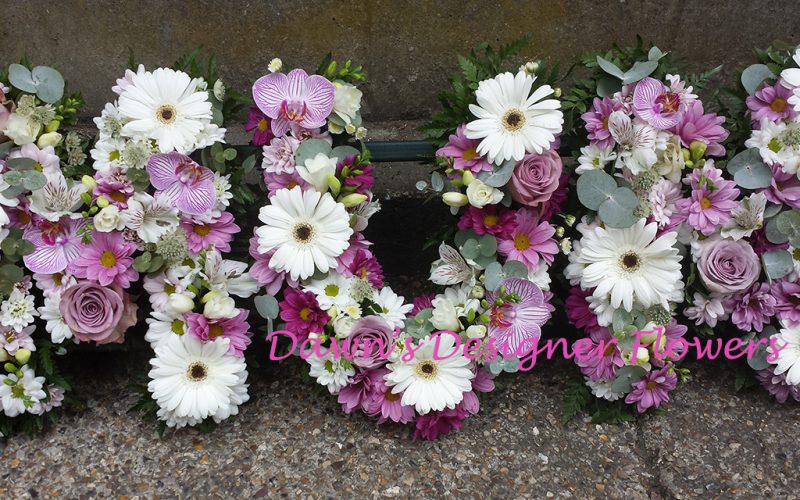 Funeral Flowers for Mum: Symbolism, Traditions, and Modern Choices